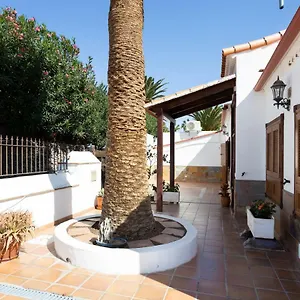 https://villa-farway-golf-del-sur.in-canary-islands.com